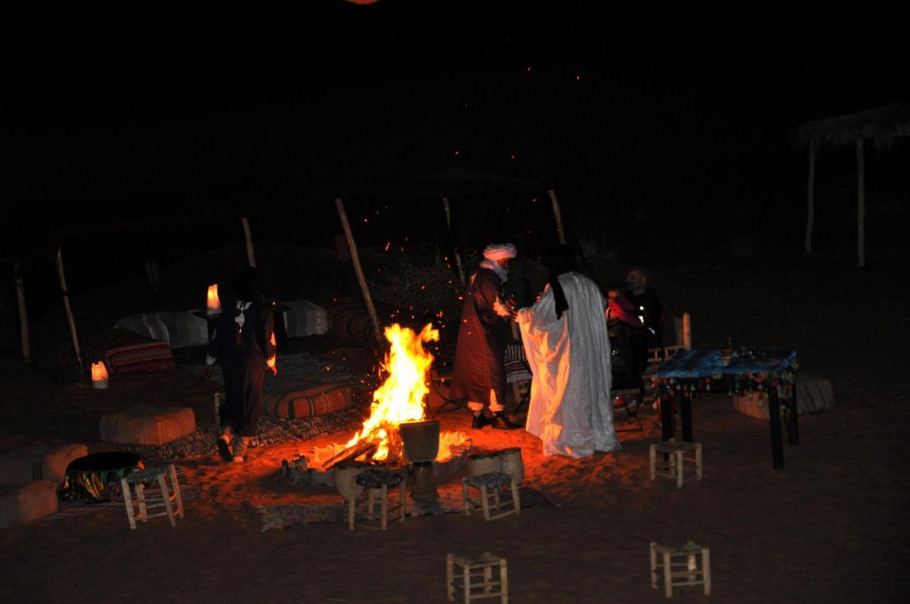 Hotel Tuareg Luxury Camp à Merzouga Extérieur photo