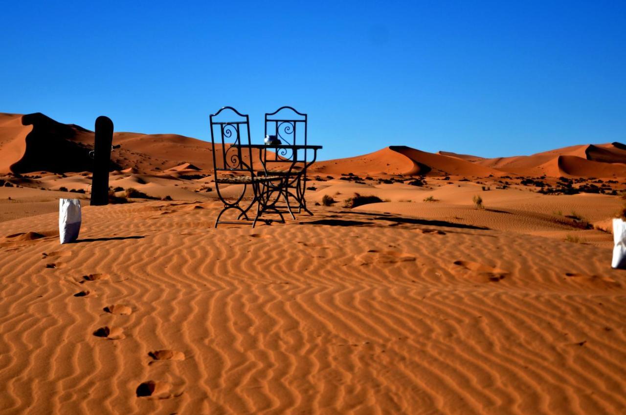 Hotel Tuareg Luxury Camp à Merzouga Extérieur photo