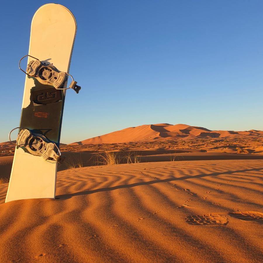 Hotel Tuareg Luxury Camp à Merzouga Extérieur photo