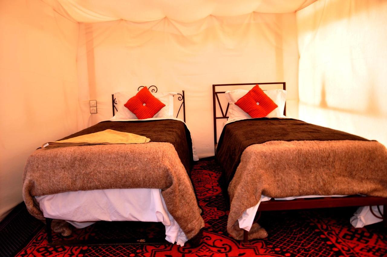 Hotel Tuareg Luxury Camp à Merzouga Extérieur photo