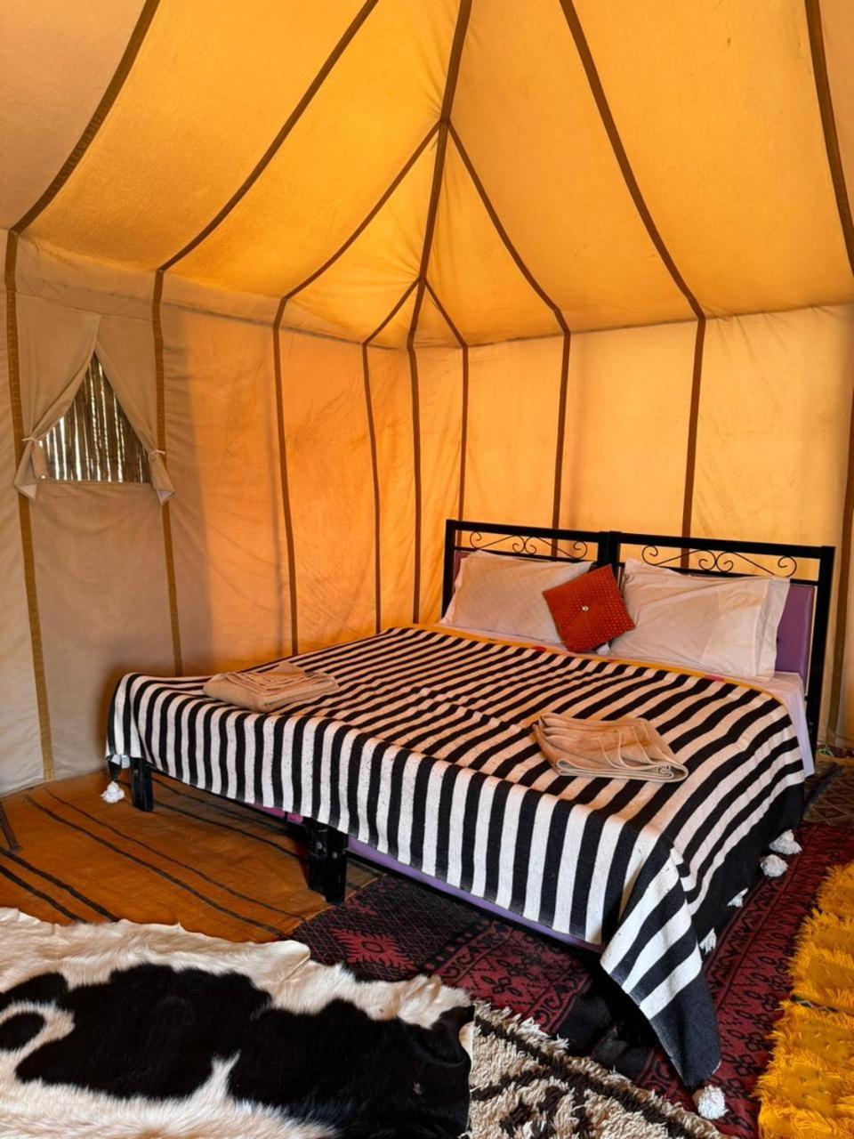 Hotel Tuareg Luxury Camp à Merzouga Extérieur photo